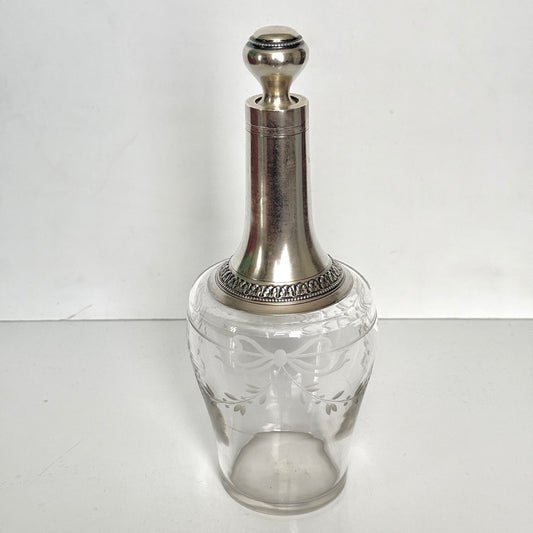 Antique French solid silver and crystal decanter, engraved ribbons and garlands, Minerva 950 hallmark, late 19th century.