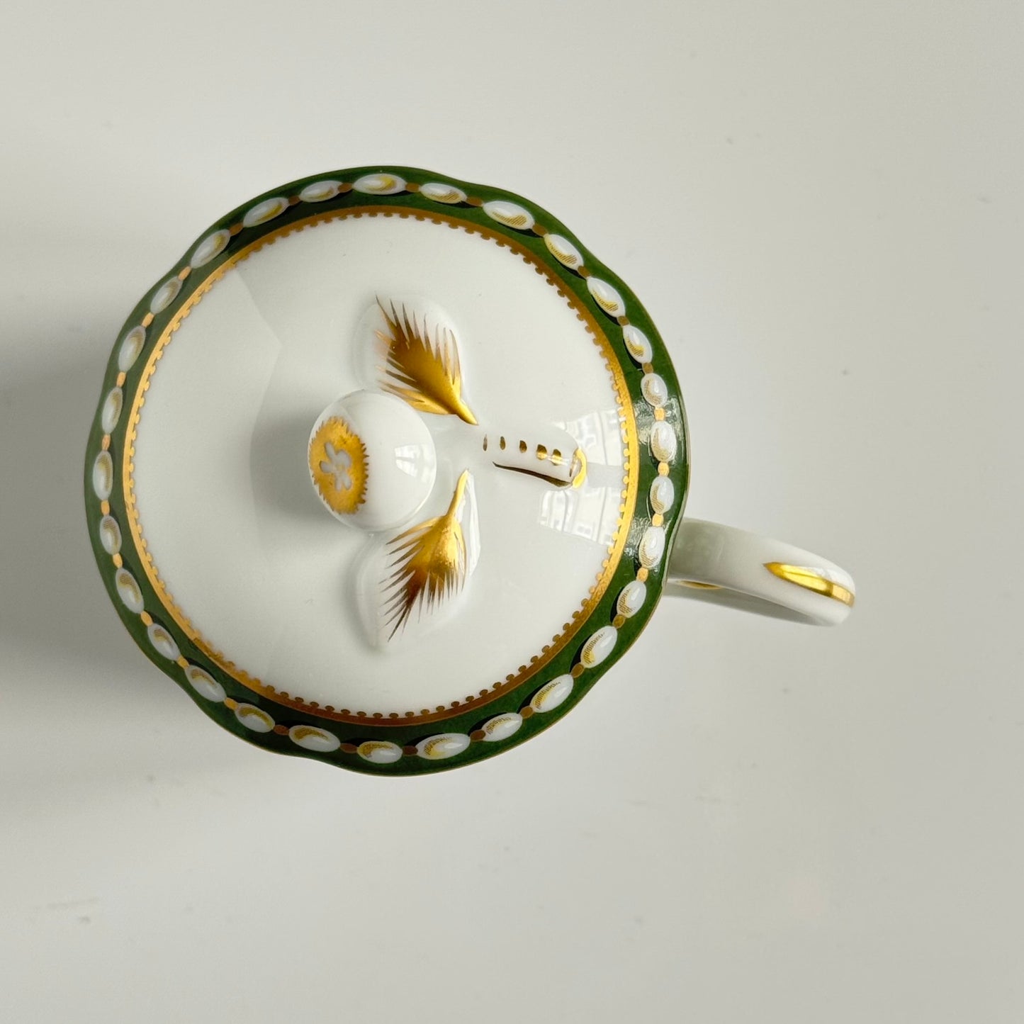 Chocolate Pot | Ancienne Manufacture Royale Limoges by Bernardaud | “Perles et Barbeaux” Service Replica | 20th century onward
