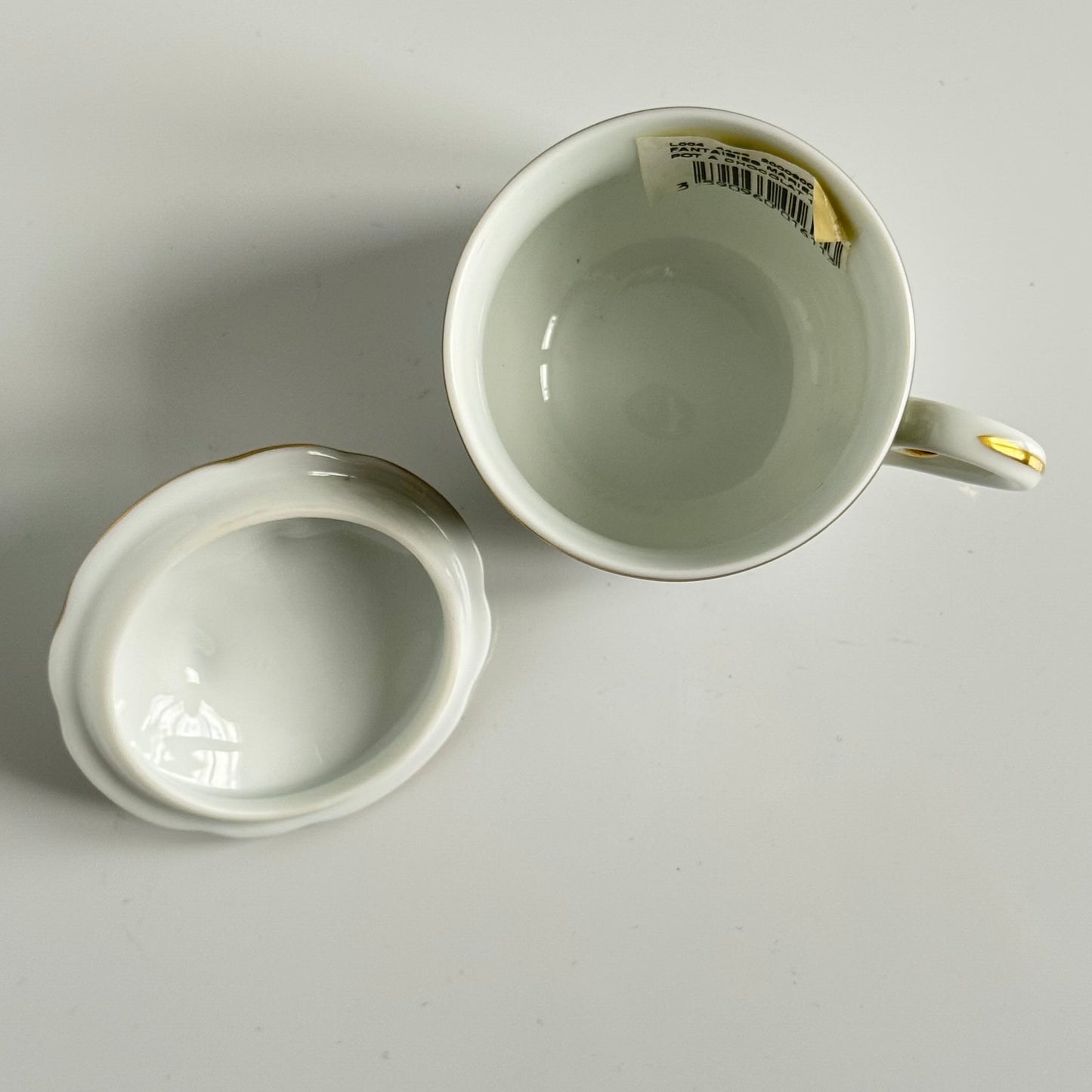 Chocolate Pot | Ancienne Manufacture Royale Limoges by Bernardaud | “Perles et Barbeaux” Service Replica | 20th century onward