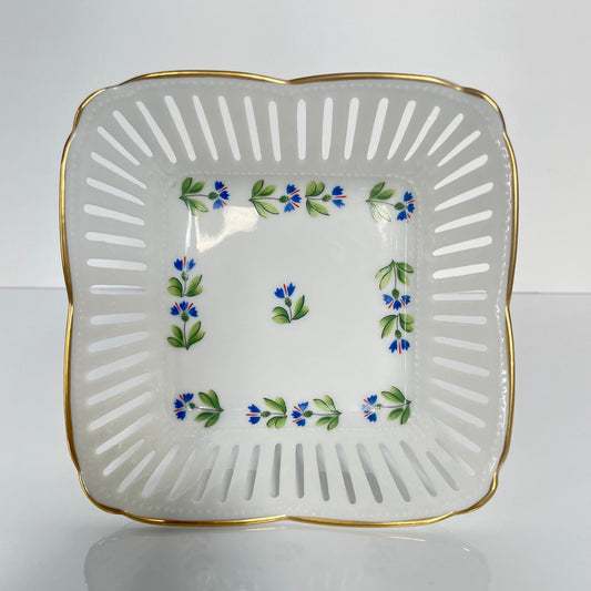Beautiful porcelain trinket tray by Lys Royal, featuring a cornflower pattern. A limited edition reproduction of an 18th-century design from the Manufacture de la Reine, owned by Marie Antoinette.