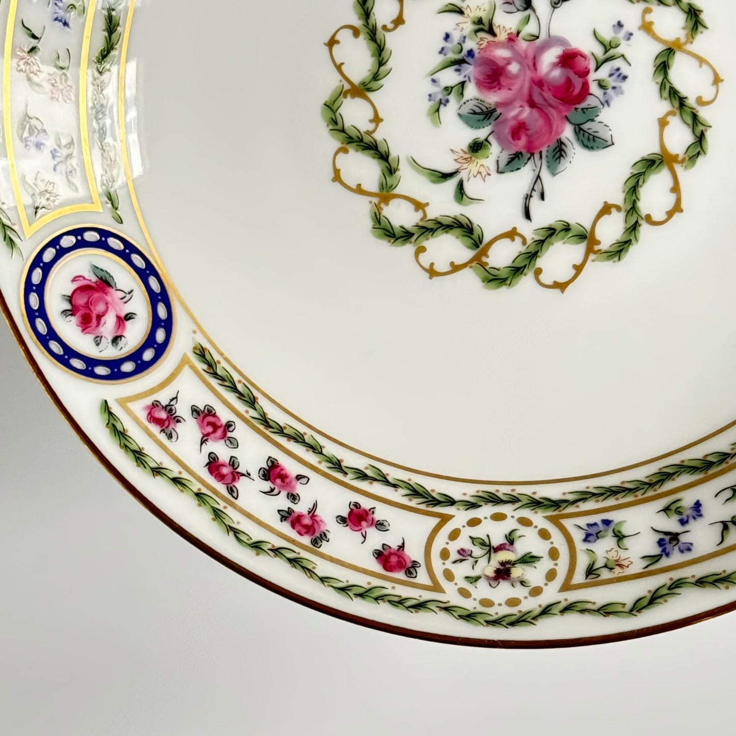 アビランド「ルーヴシエンヌ」ポーセリン・コンポート | リモージュ／20世紀〜現代