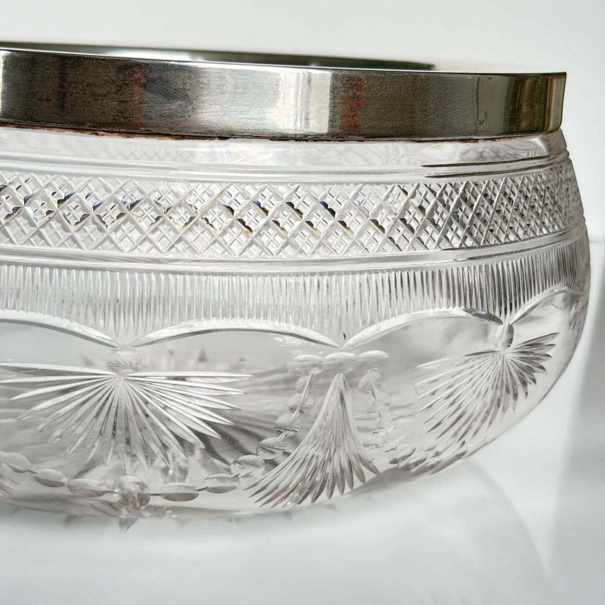 Antique French cut crystal fruit bowl with 950 solid silver mount, early 20th century.