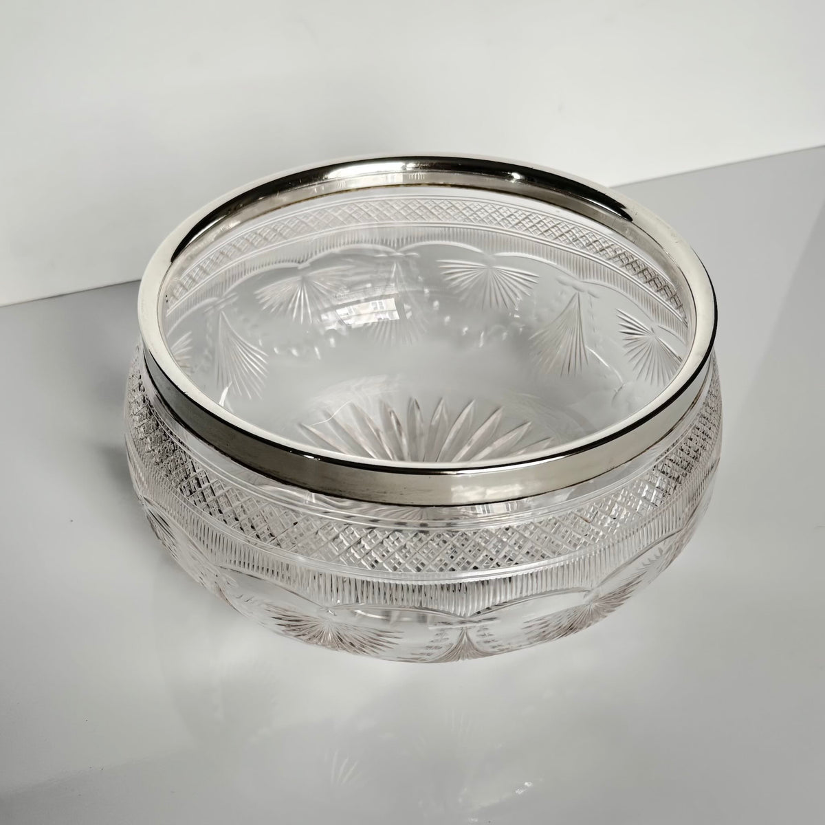Antique French cut crystal fruit bowl with 950 solid silver mount, early 20th century.