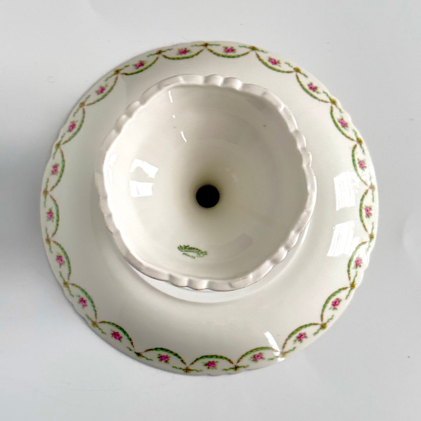 Compotier Ancien sur Piédouche en Porcelaine de Limoges – Roses & Or