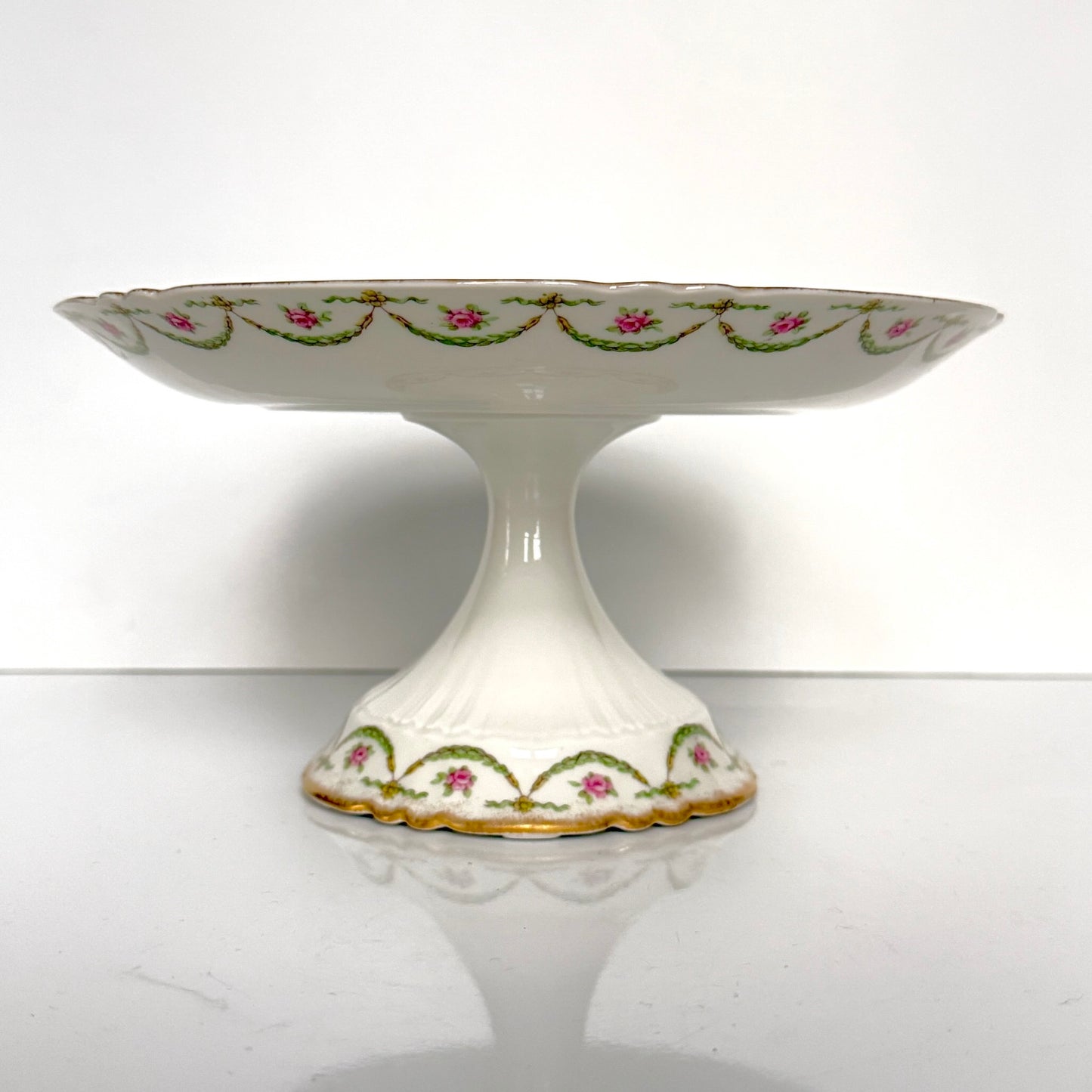 Compotier Ancien sur Piédouche en Porcelaine de Limoges – Roses & Or