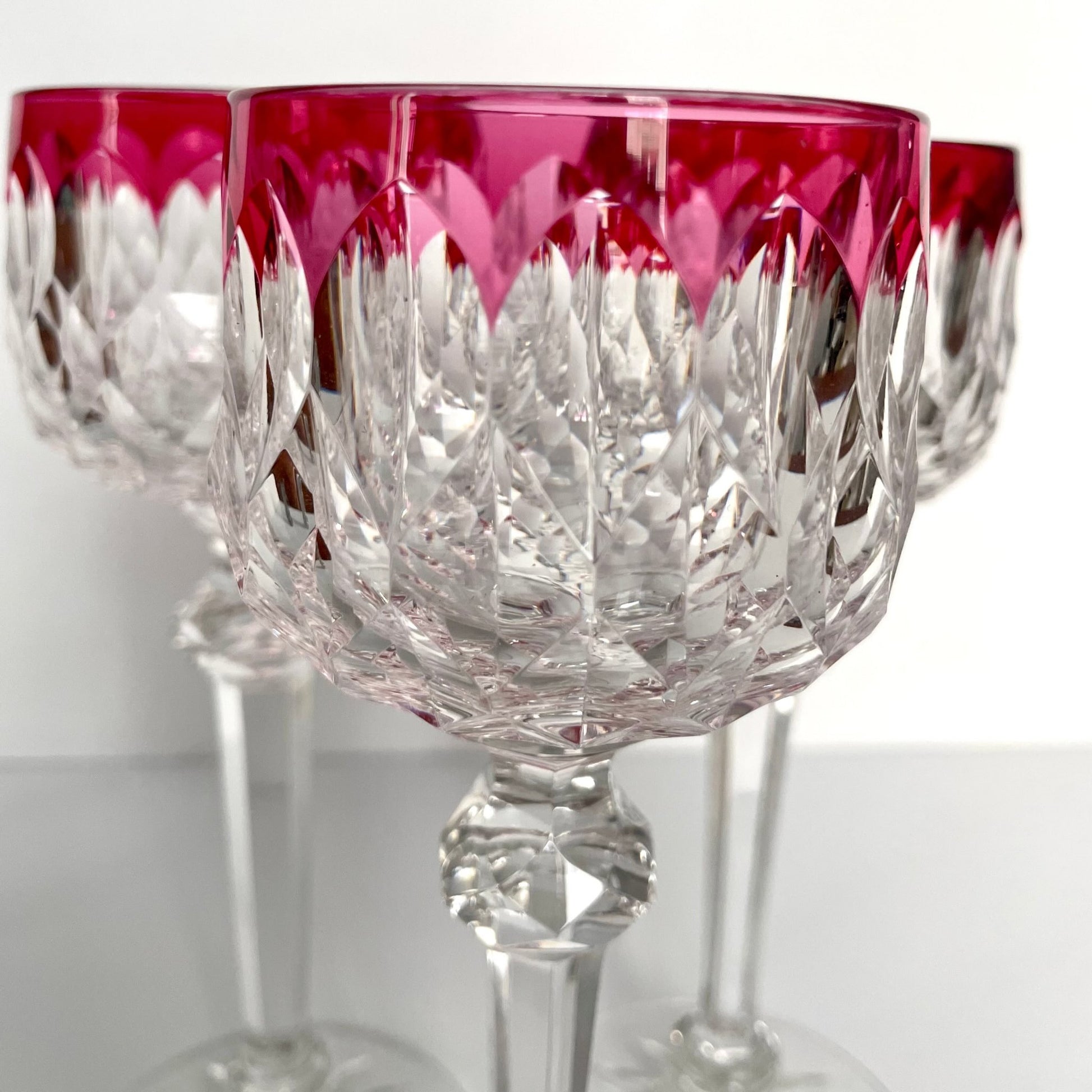 Set of 3 Baccarat Crystal Wine Glasses – Juvisy Rouge Model – Brococo Paris