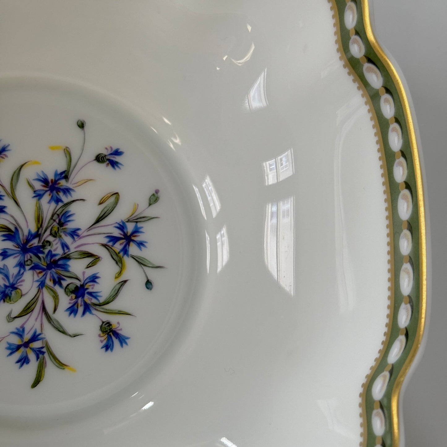 Bol en Porcelaine Bernardaud Limoges – "Perles et Barbeaux"