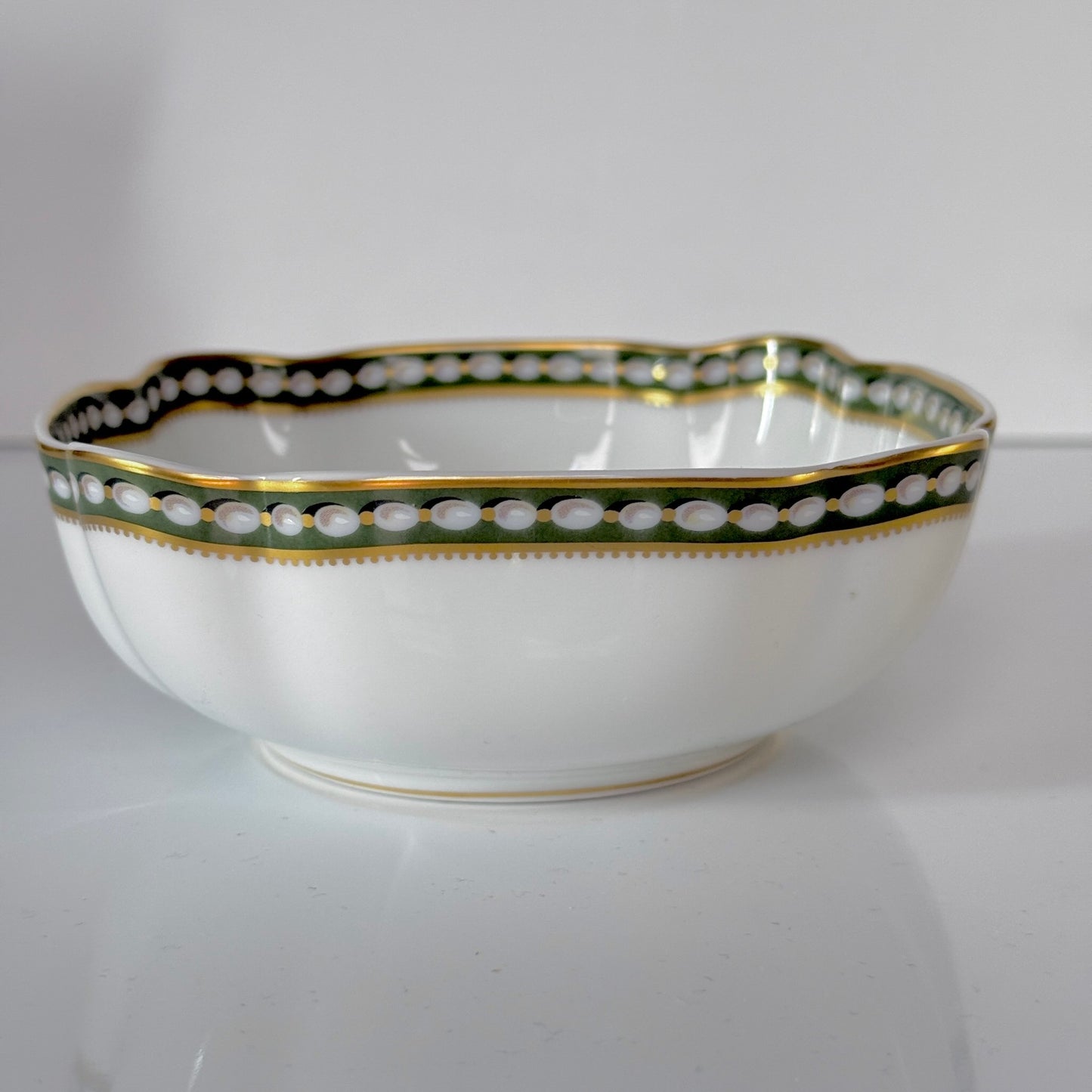 Bol en Porcelaine Bernardaud Limoges – "Perles et Barbeaux"