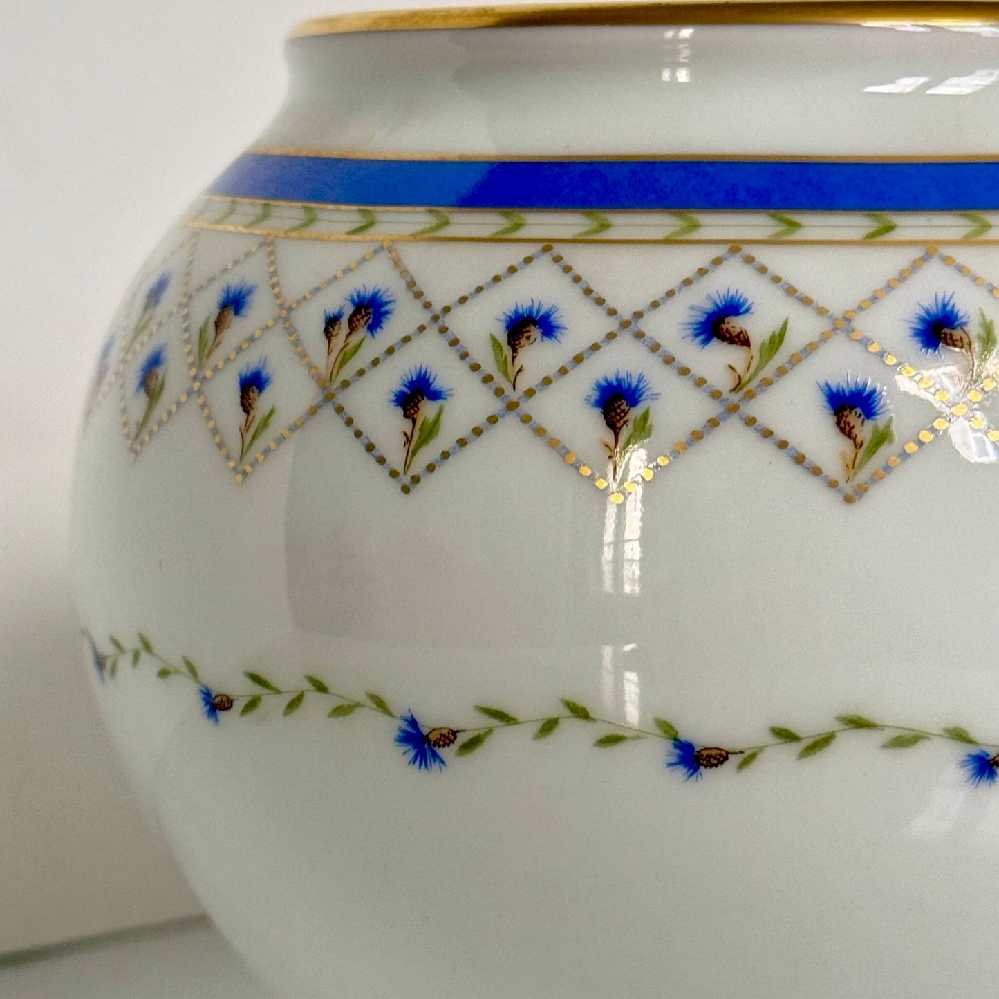 Vase Boule en Porcelaine Haviland Limoges – Modèle Val de Loire