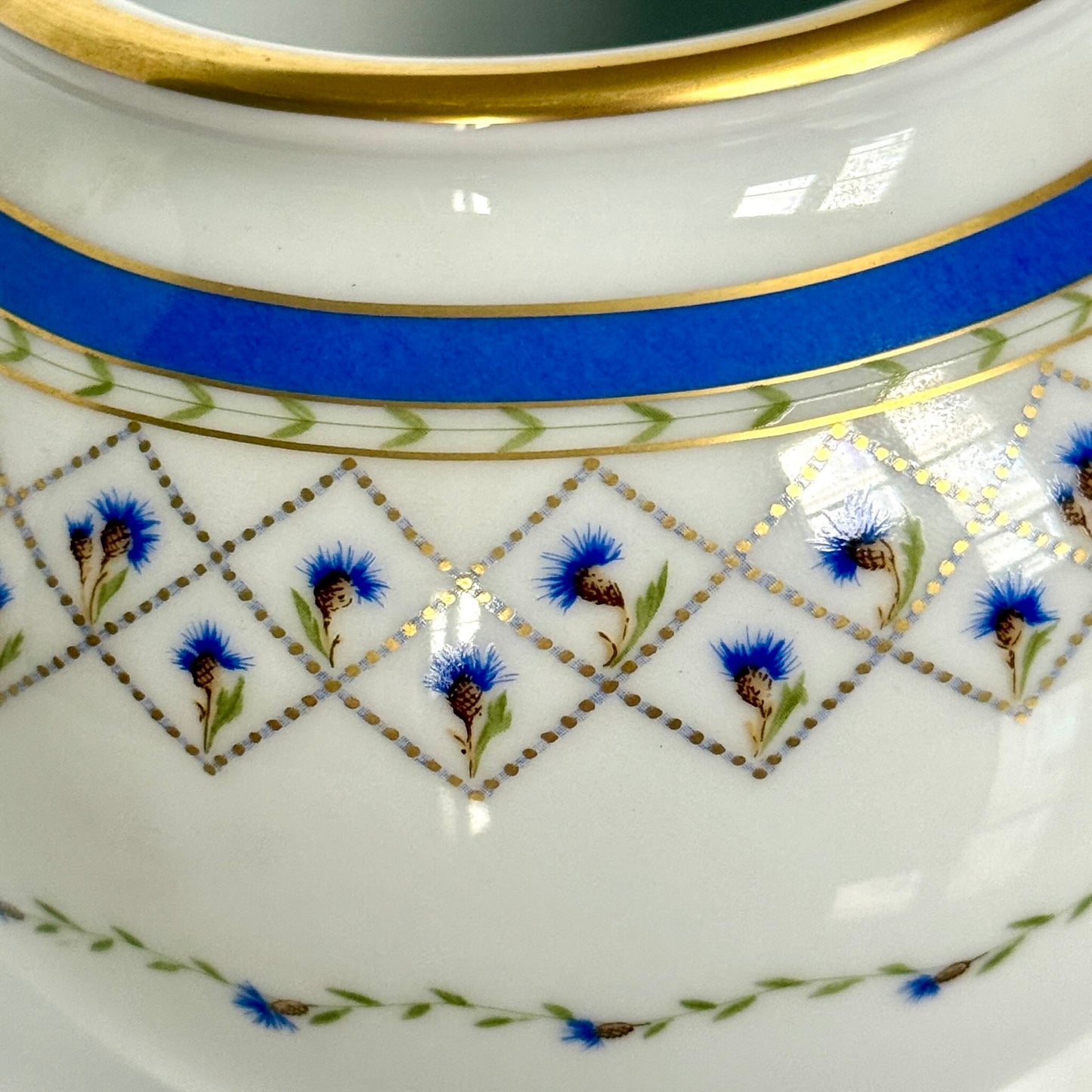Vase Boule en Porcelaine Haviland Limoges – Modèle Val de Loire