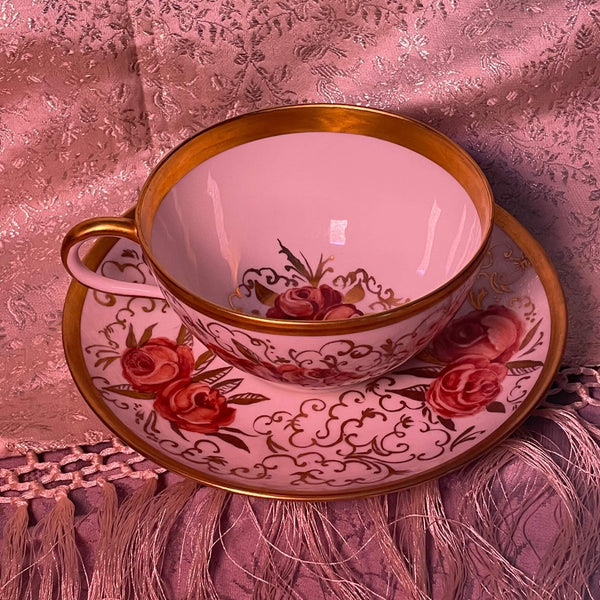 large-cup-and-saucer-roses-