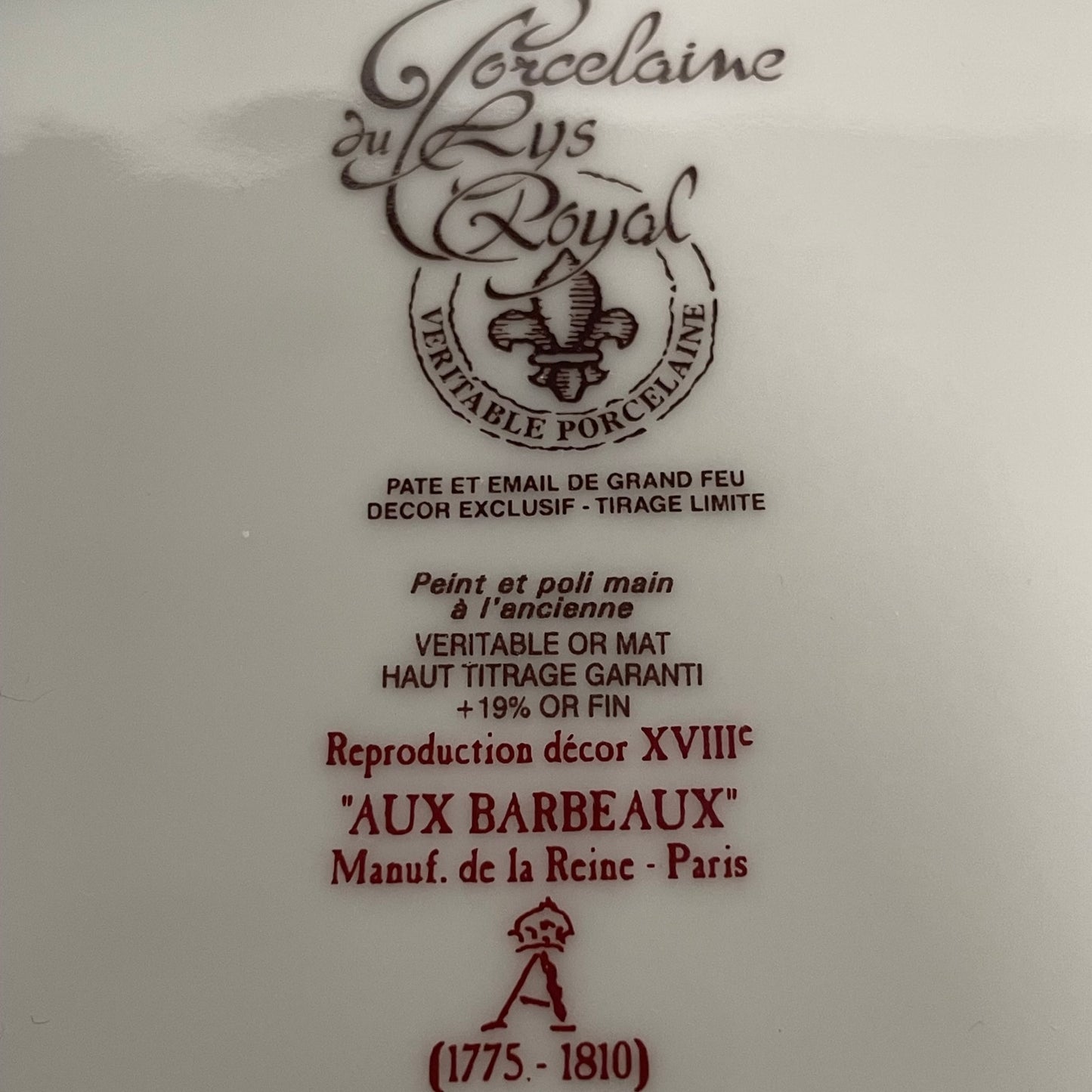 Beautiful porcelain trinket tray by Lys Royal, featuring a cornflower pattern. A limited edition reproduction of an 18th-century design from the Manufacture de la Reine, owned by Marie Antoinette.