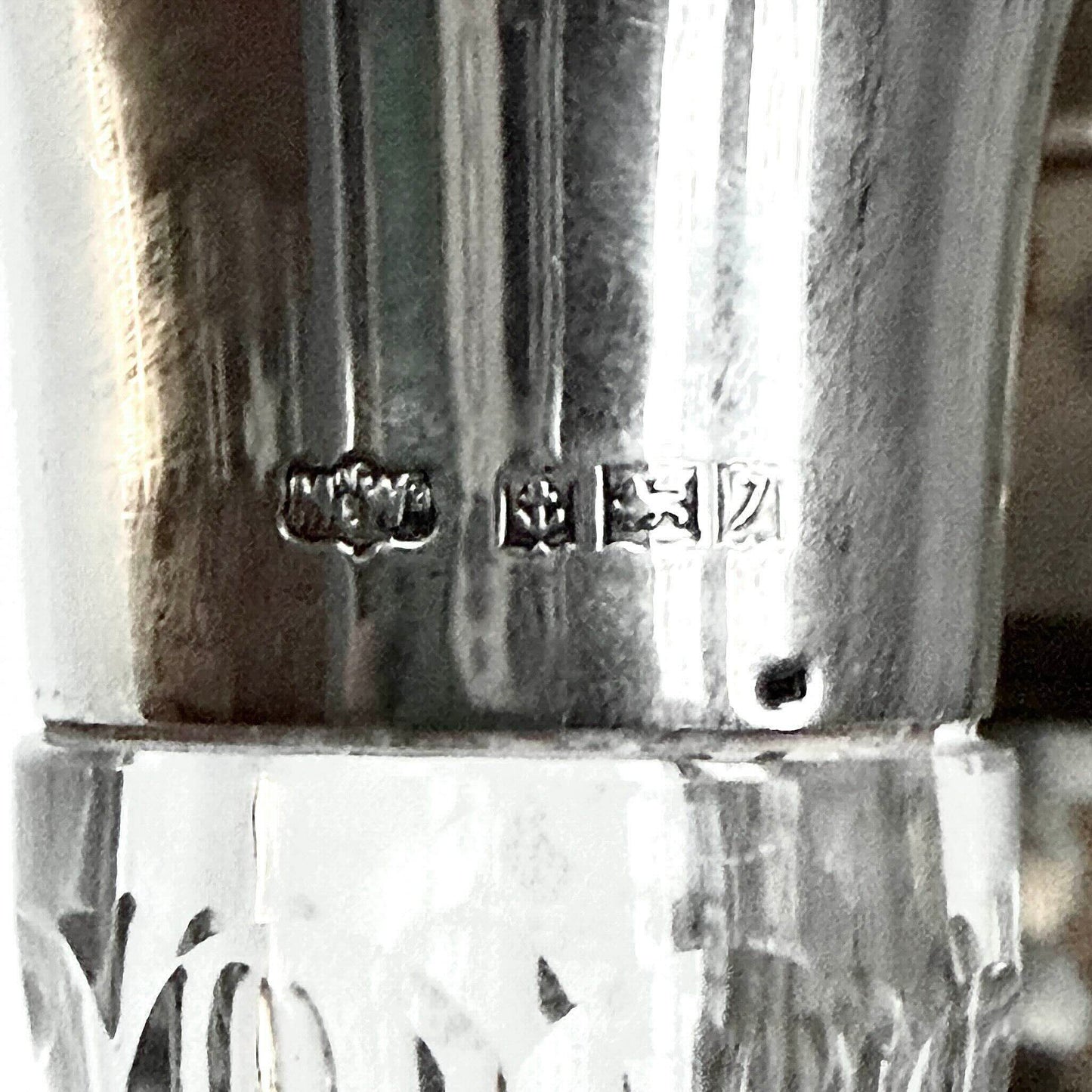 英国製 カットクリスタル デキャンタ 銀製カラー付 マッピン＆ウェッブ | バーミンガム 1958–1959年