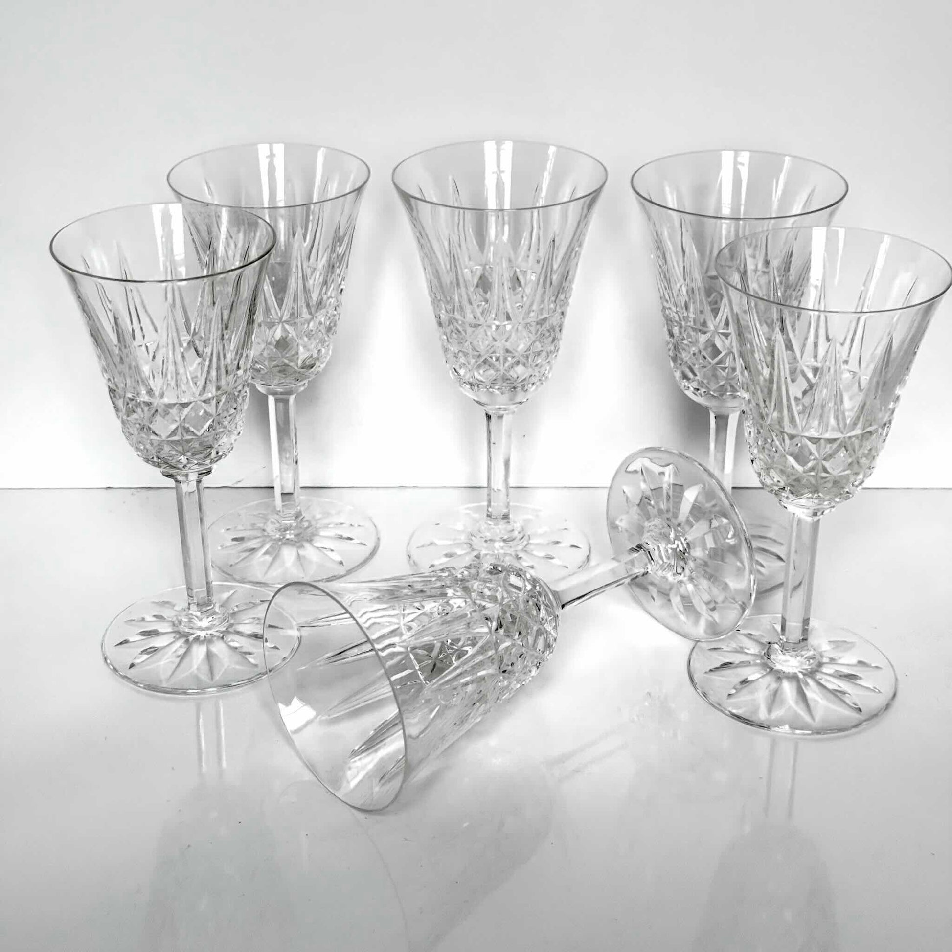 Saint-Louis crystal wine glass, Tarn pattern, circa 1960s