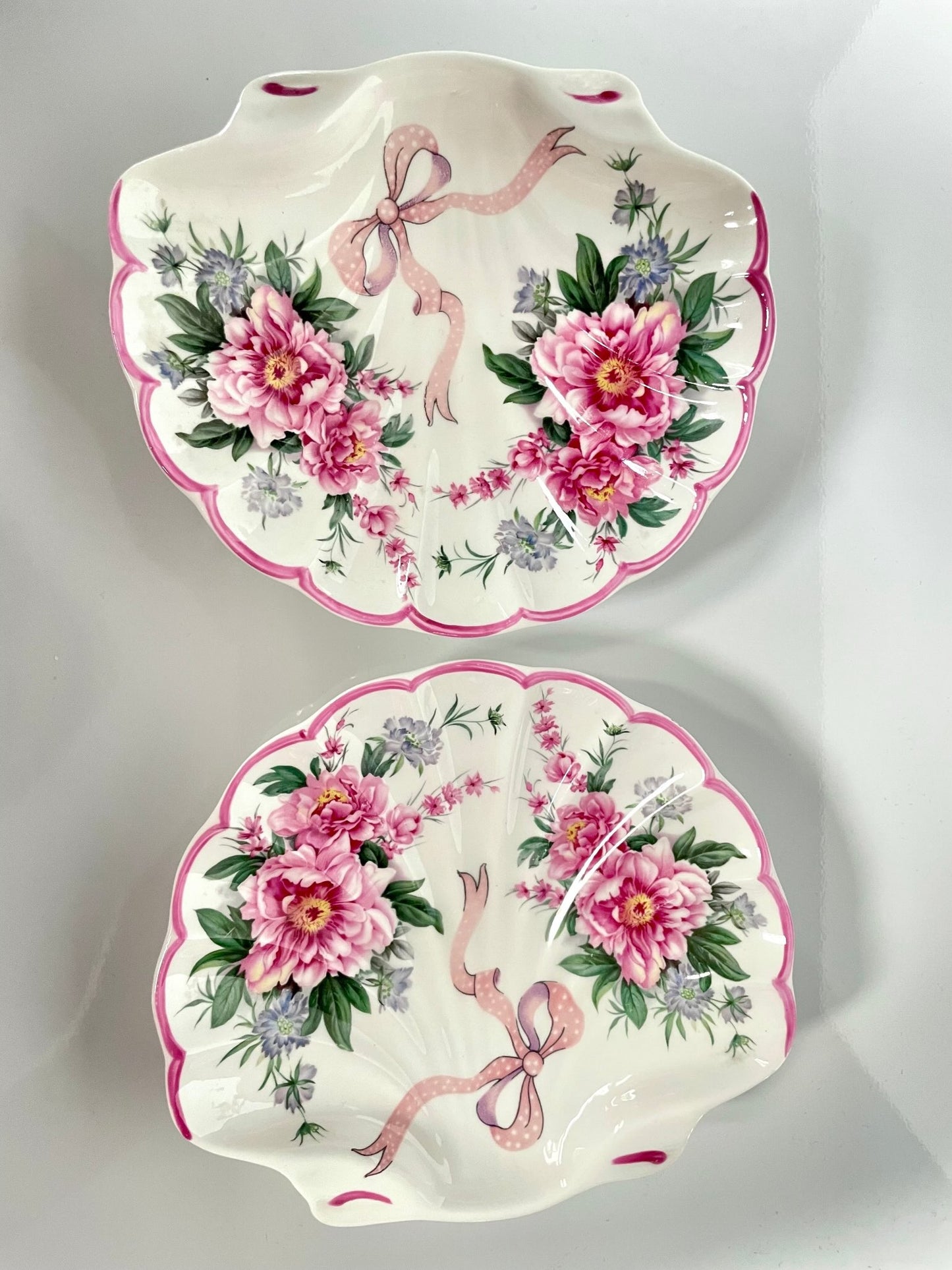St George porcelain trinket tray with pink shell motif, ribbons, and floral accents. Perfect for small items or display.