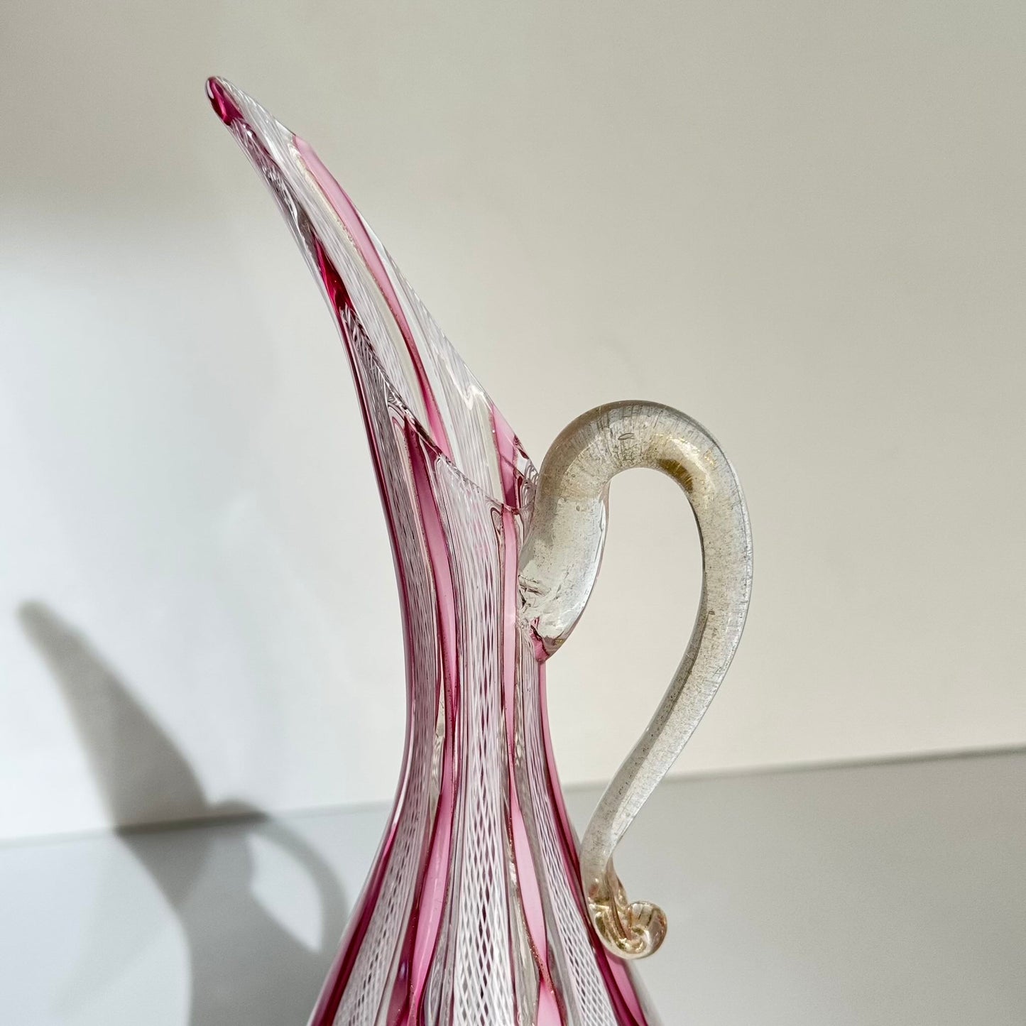 Vase Aiguière en Verre de Murano 2 – Technique Latticino