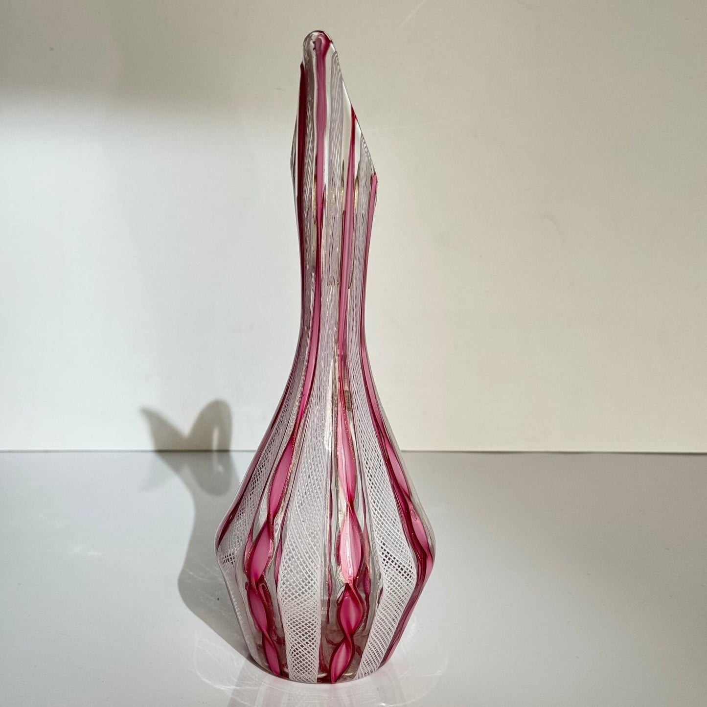 Vase Aiguière en Verre de Murano 2 – Technique Latticino
