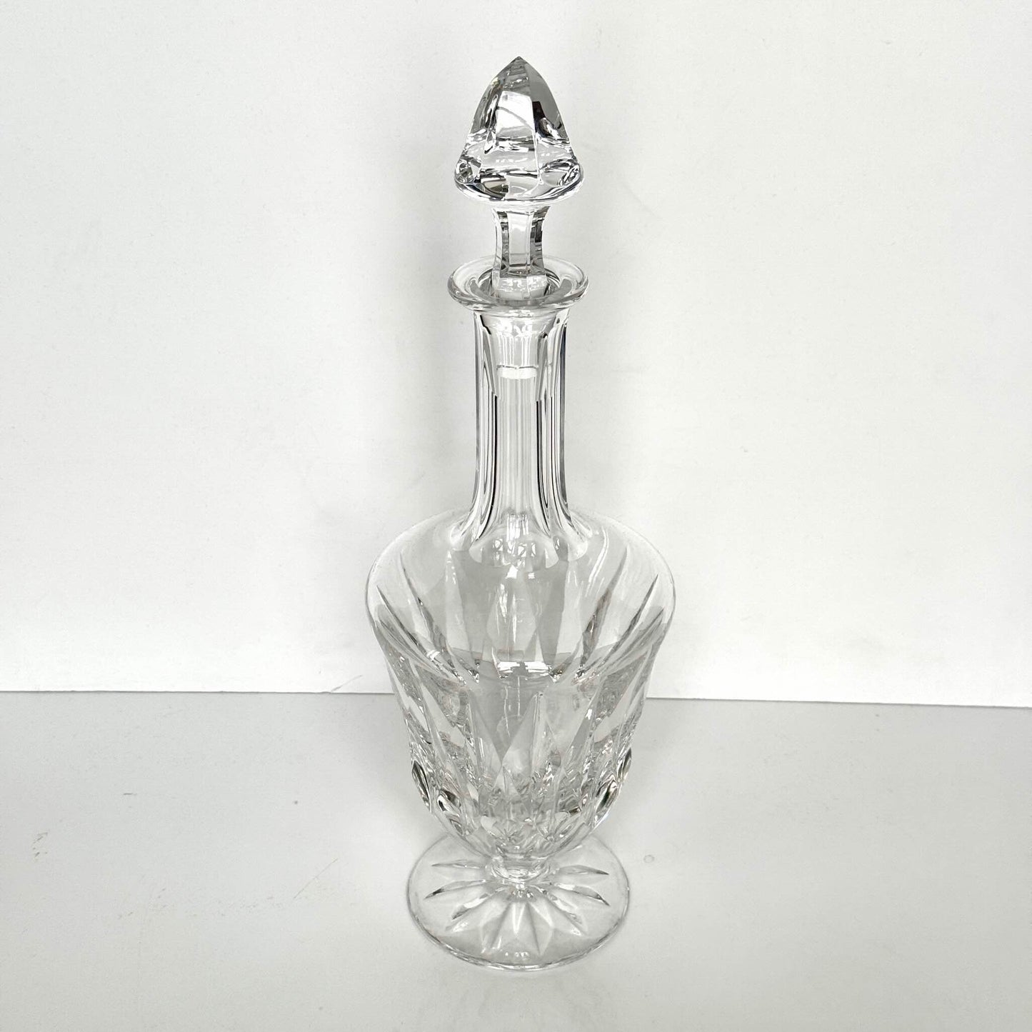 Saint-Louis crystal decanter with stopper, beautiful cut crystal similar to Stella model